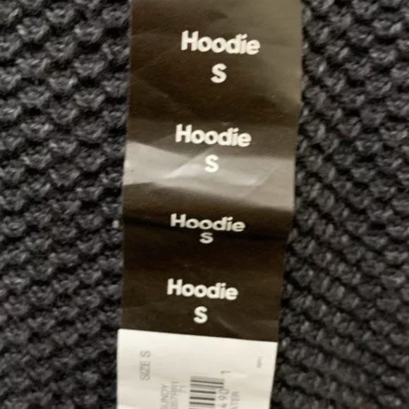 NWT Urban Pipeline Men's Red Gray Hoodie Sweater Size S MSRP $50 - Picture 4 of 5